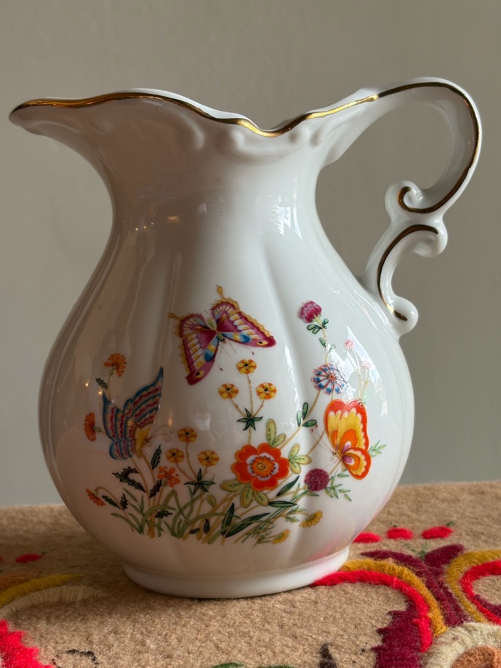 🦋Vintage Mid-Century Japanese Porcelain Butterfly Pitcher🦋Vase